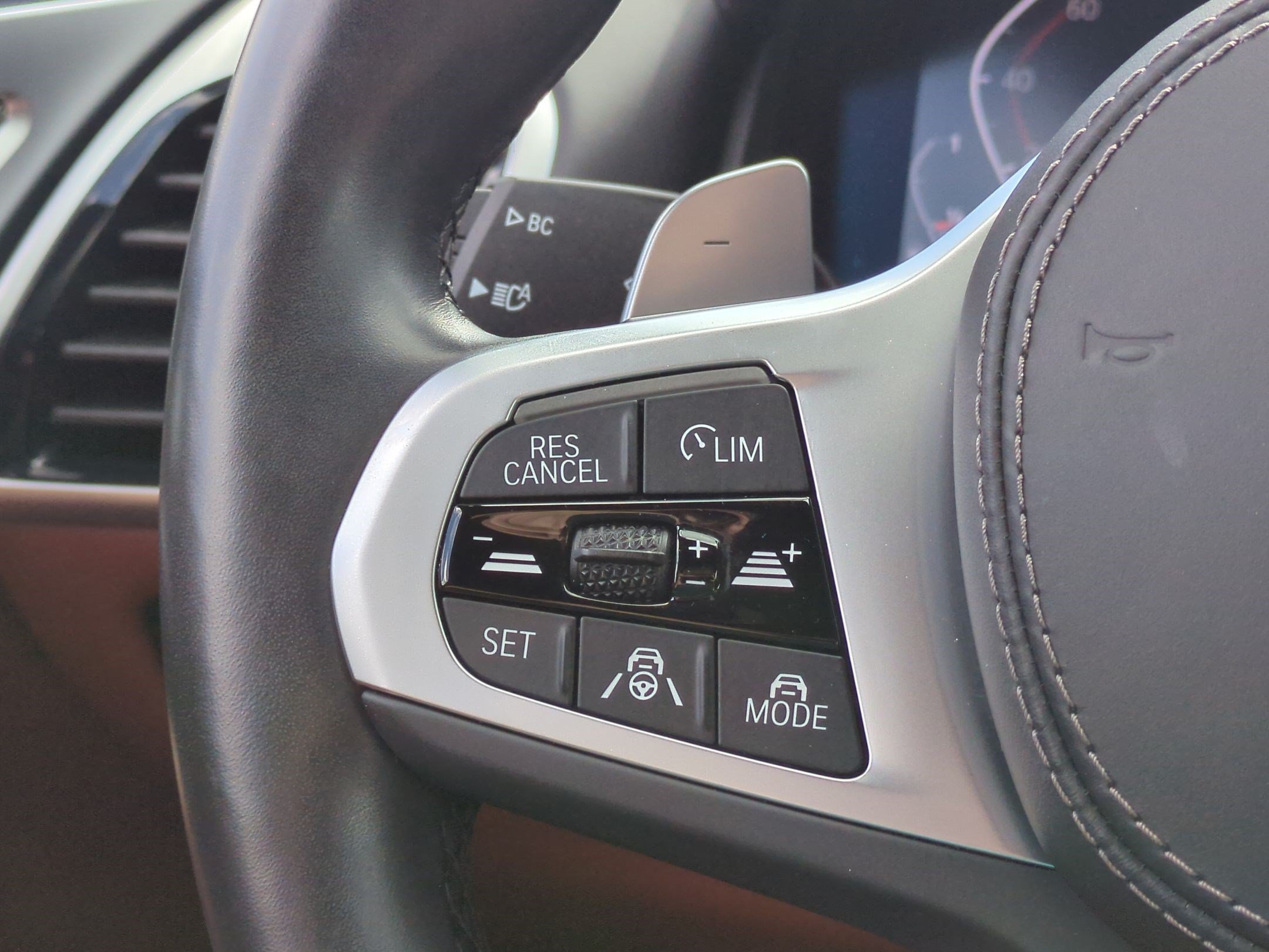 Certified 2025 BMW 840i RWD image 19