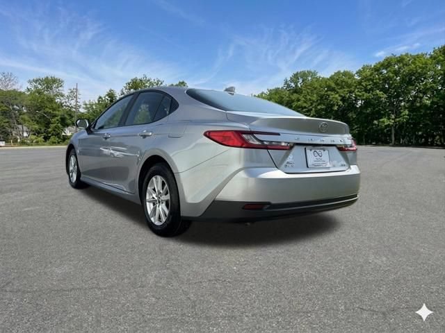 Used 2025 Toyota Camry LE w/ Convenience Package AWD/4WD image 6
