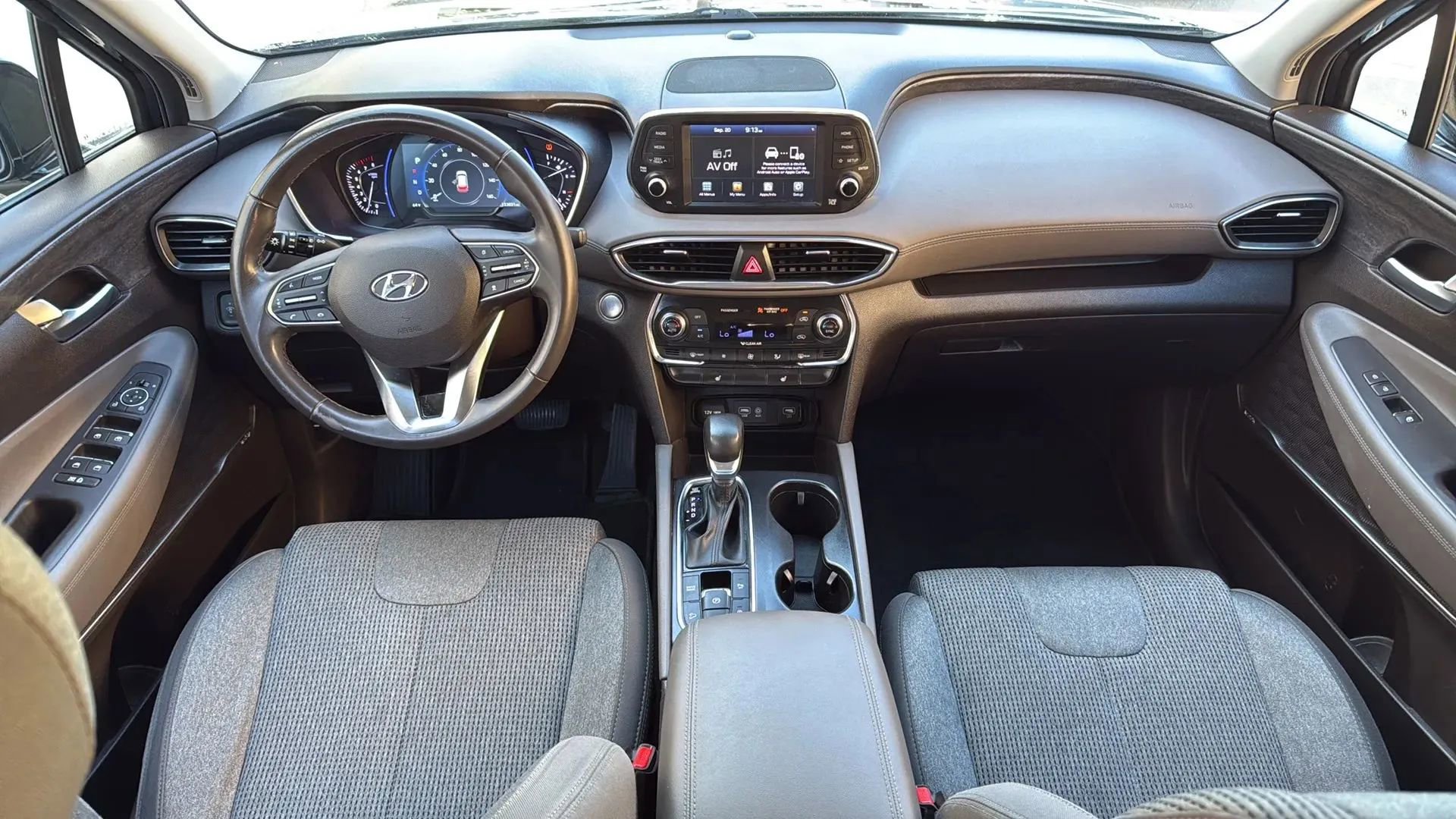 Used 2019 Hyundai Santa Fe SEL image 30