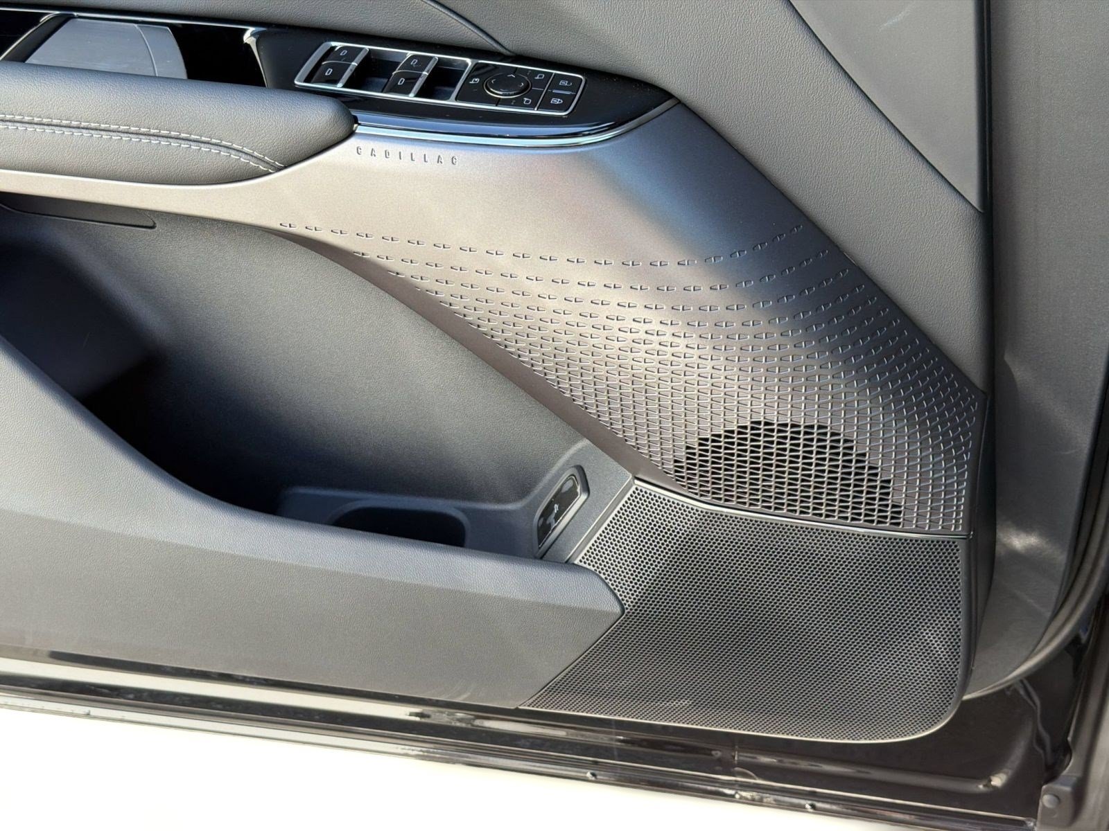 New 2027 Cadillac Lyriq Sport RWD image 26