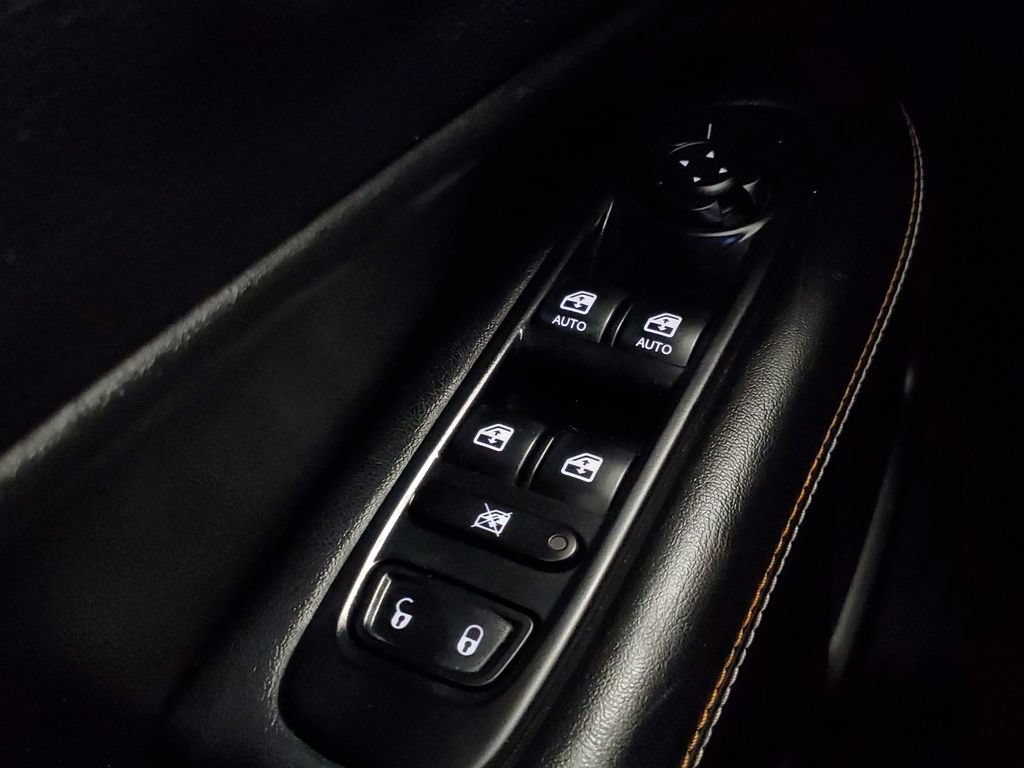 Used 2017 Jeep Compass Latitude w/ Popular Equipment Group AWD/4WD image 17