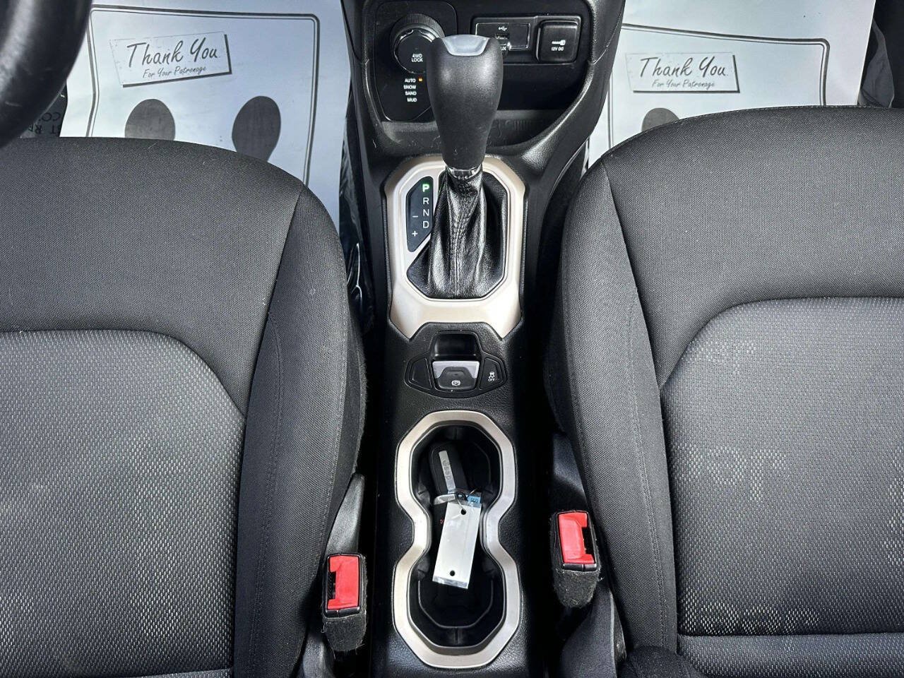 Used 2016 Jeep Renegade Latitude AWD/4WD image 22
