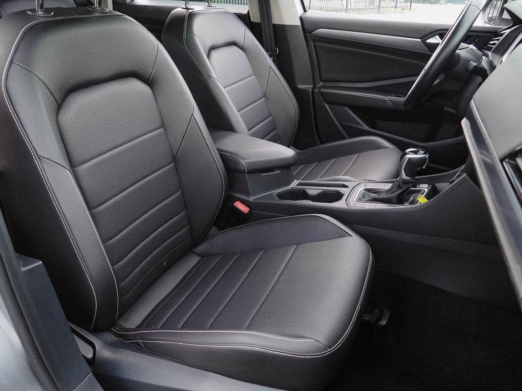 Used 2023 Volkswagen Jetta SE FWD image 18