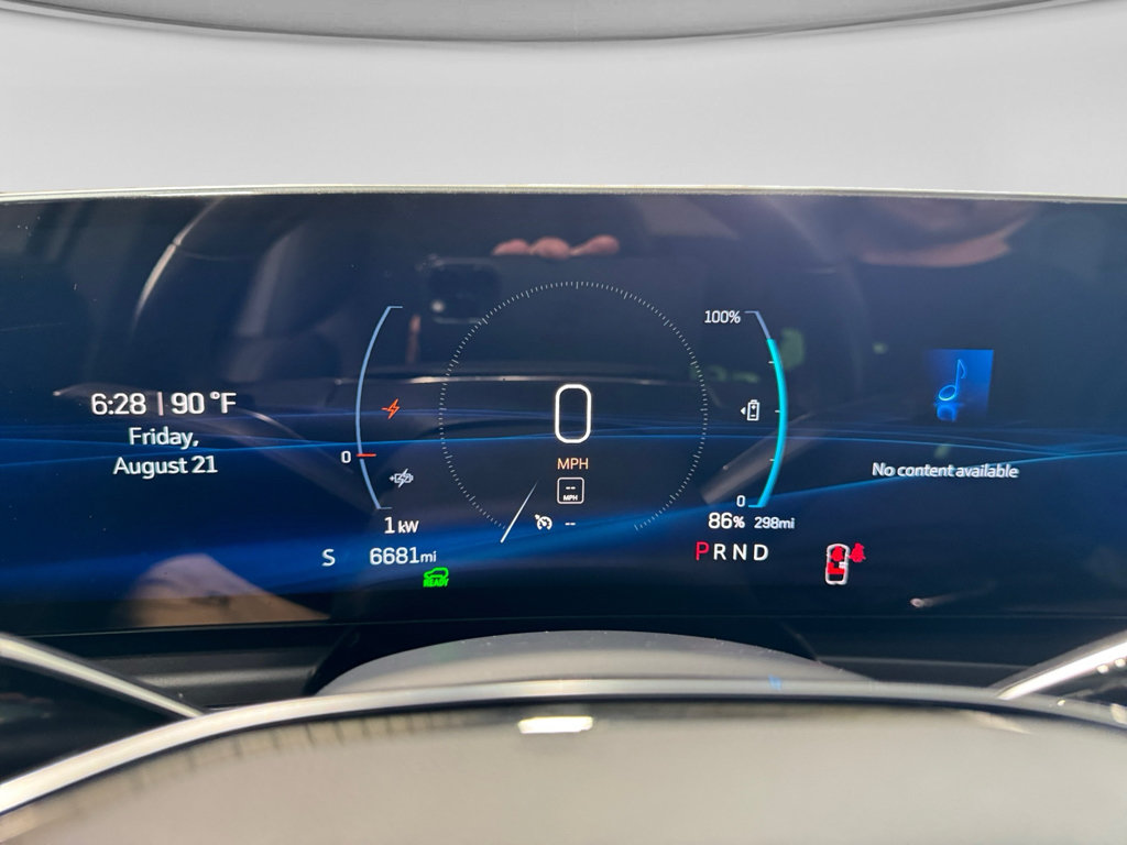 Used 2024 Cadillac Lyriq Tech RWD image 10