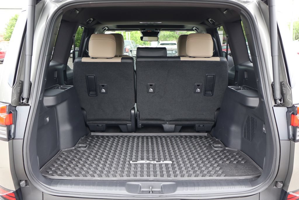 Used 2024 Lexus GX 550 AWD/4WD image 25