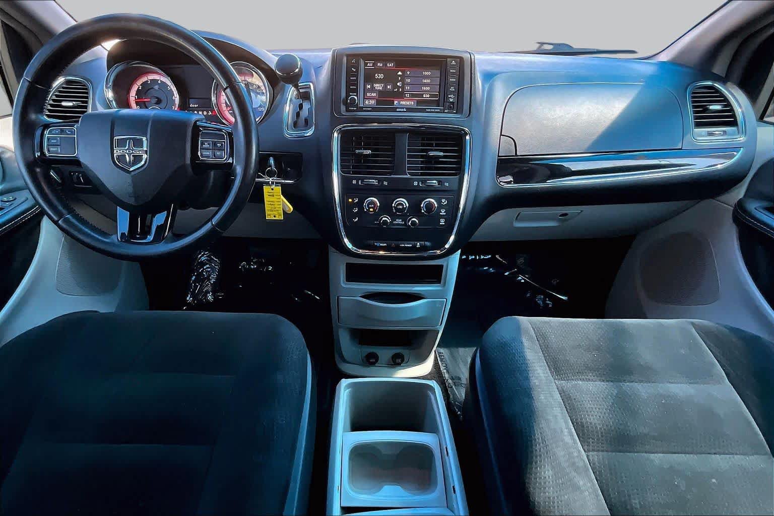 Used 2015 Dodge Grand Caravan SE FWD image 16