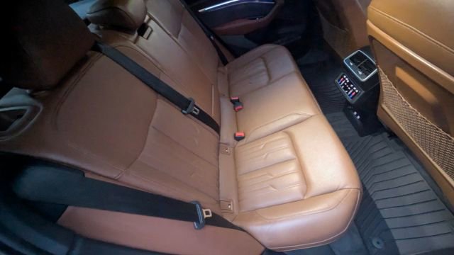 Used 2021 Audi e-tron Prestige image 21