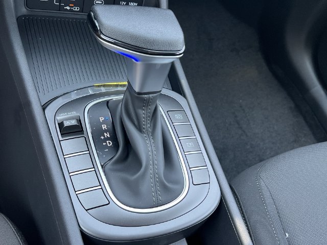 Used 2027 Hyundai Kona SE FWD image 20
