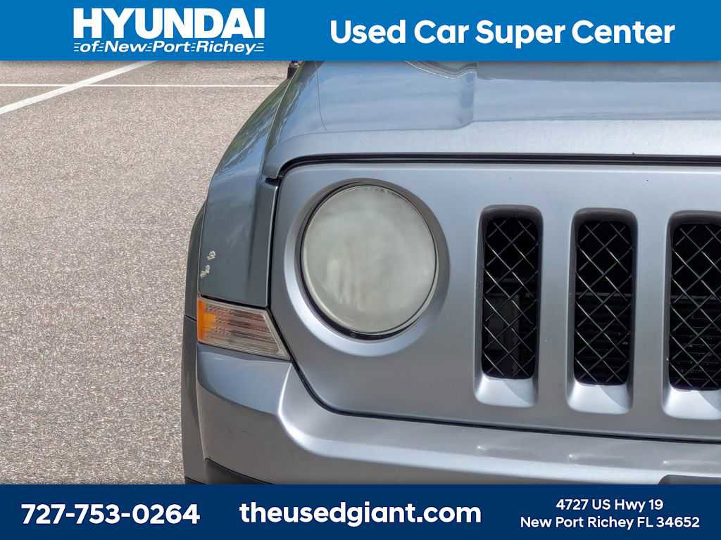 Used 2014 Jeep Patriot Sport w/ Power Value Group FWD image 9