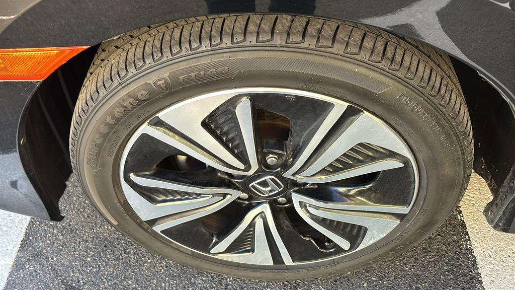 Used 2017 Honda Civic EX-L image 31