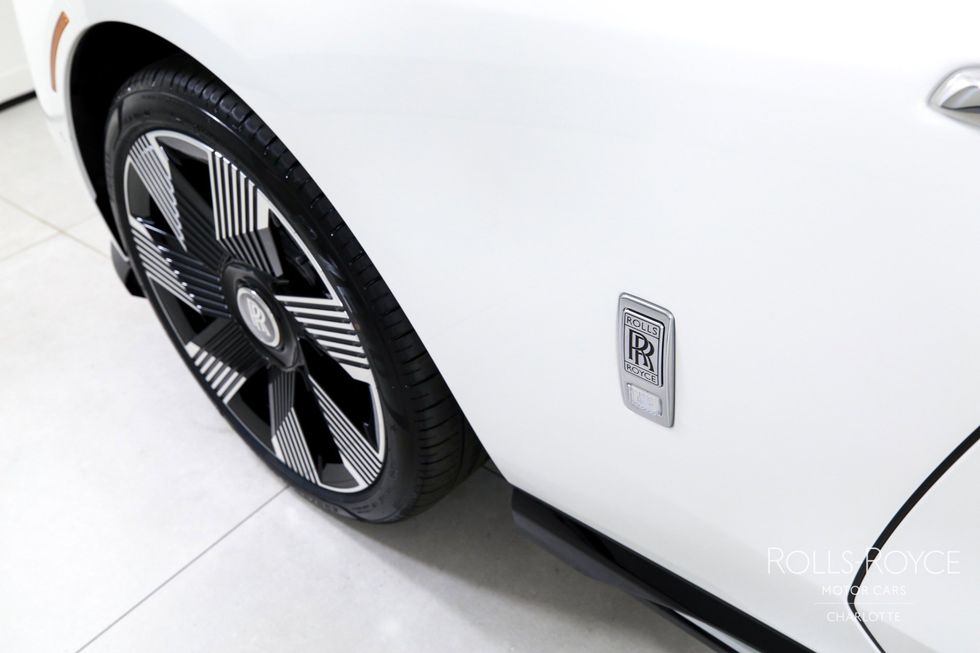 New 2025 Rolls-Royce Spectre w/ Spectre Enhancement Package image 37