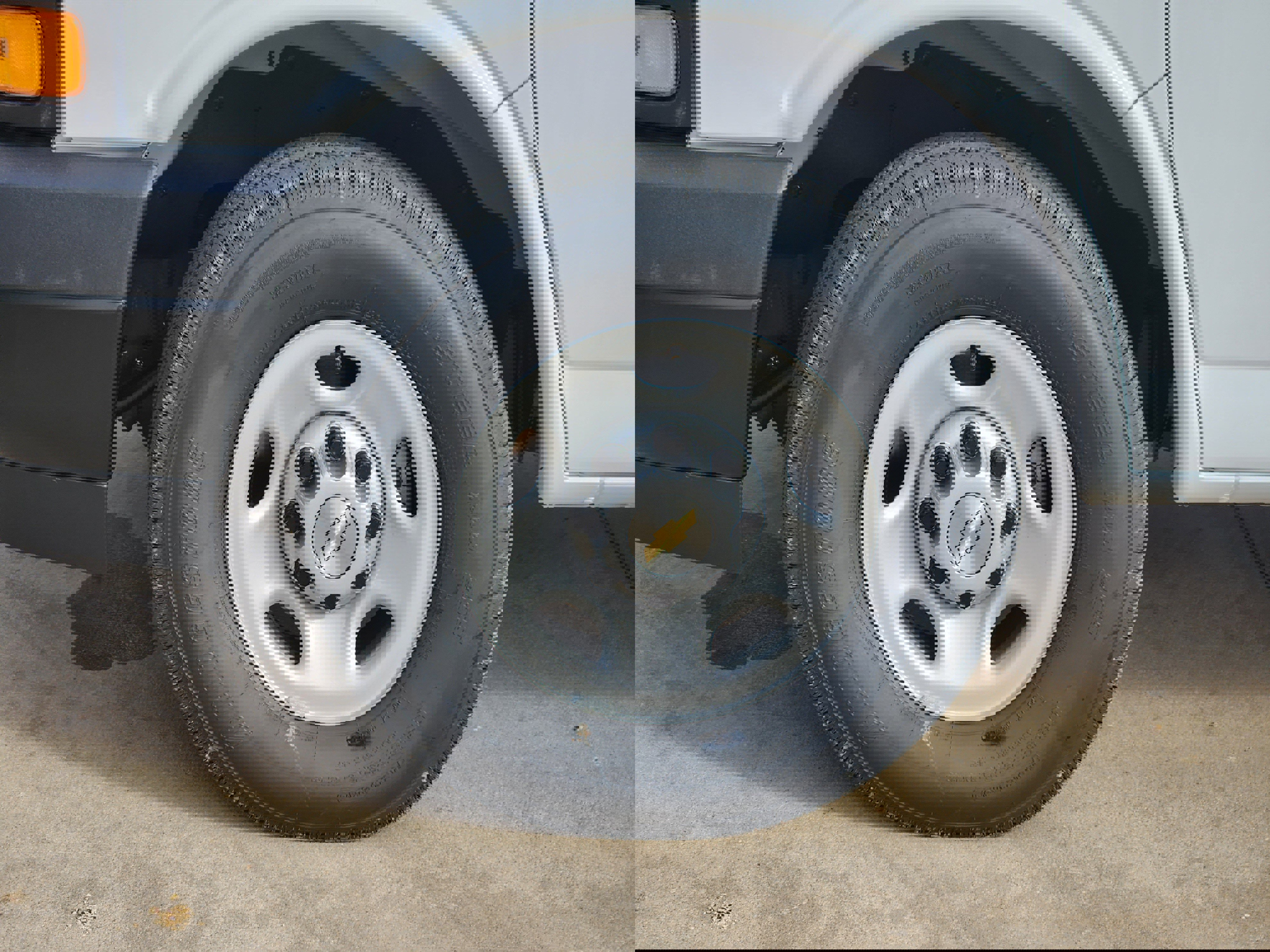 New 2025 Chevrolet Express 2500 Extended image 16