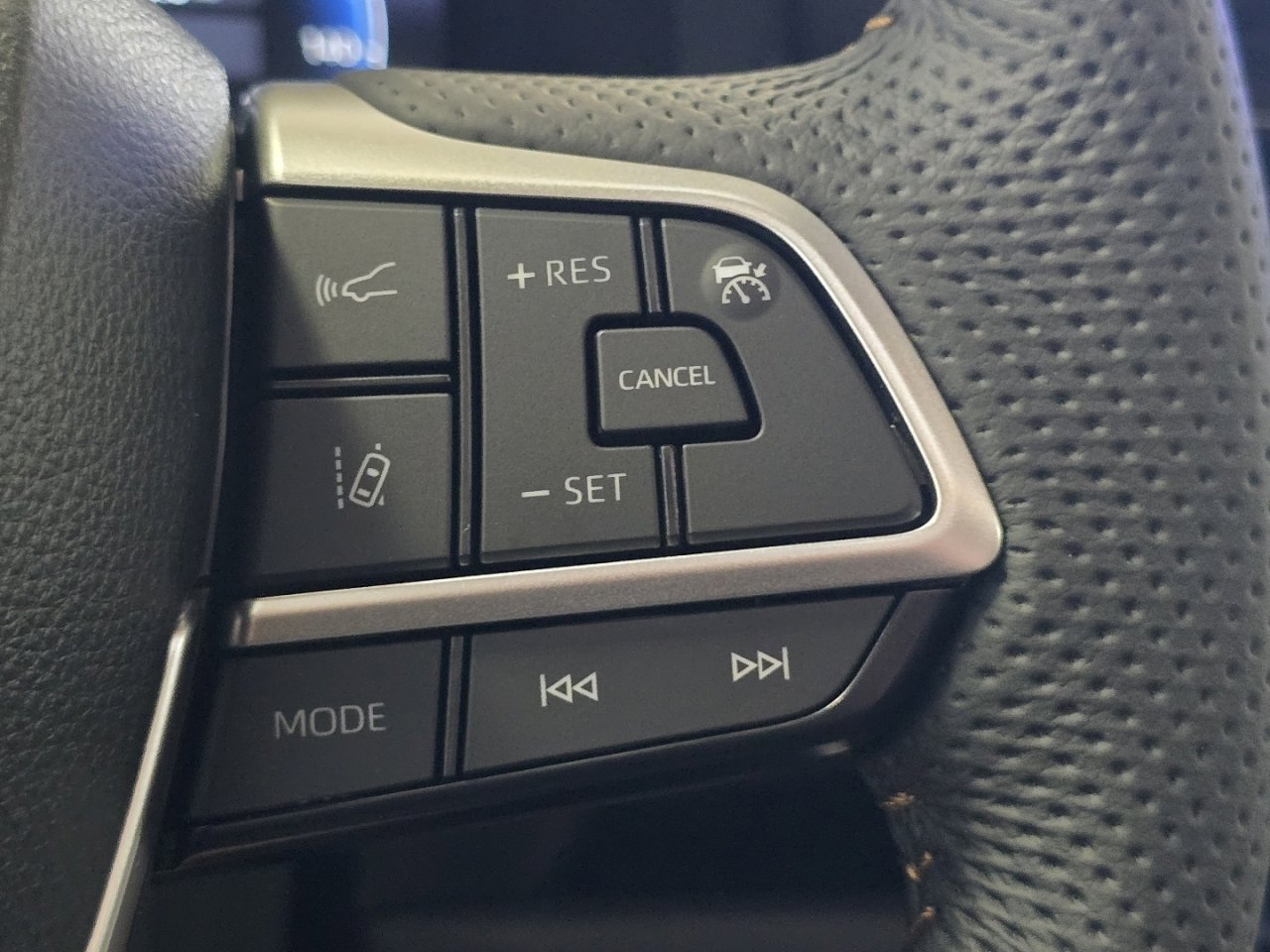 New 2026 Toyota Sienna XLE Woodland Edition image 33