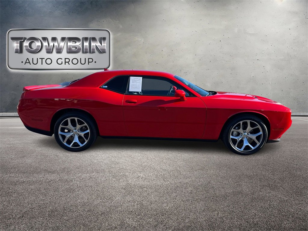 Used 2015 Dodge Challenger SXT Plus w/ Technology Group image 3