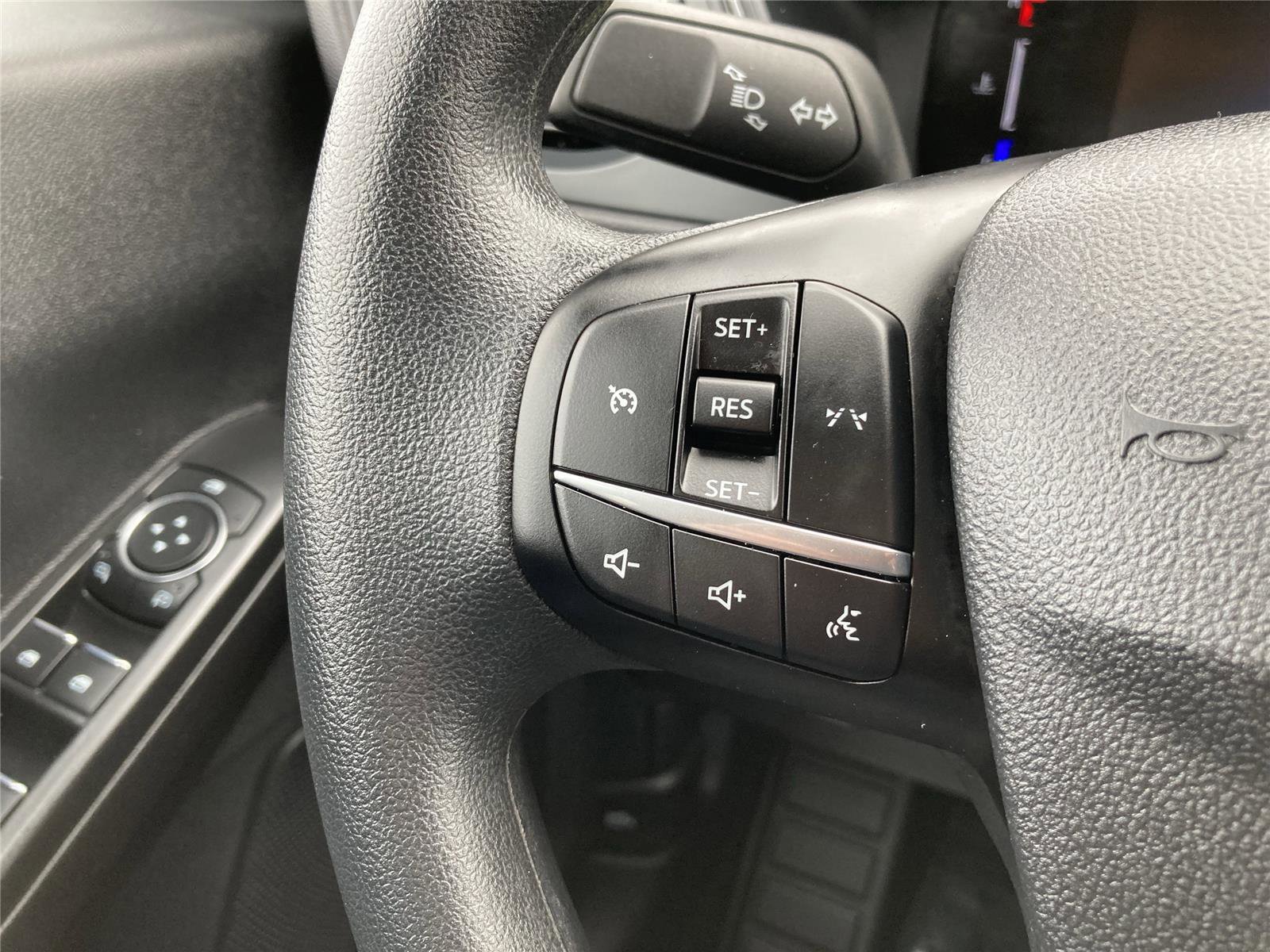 Used 2025 Ford Escape Active image 18