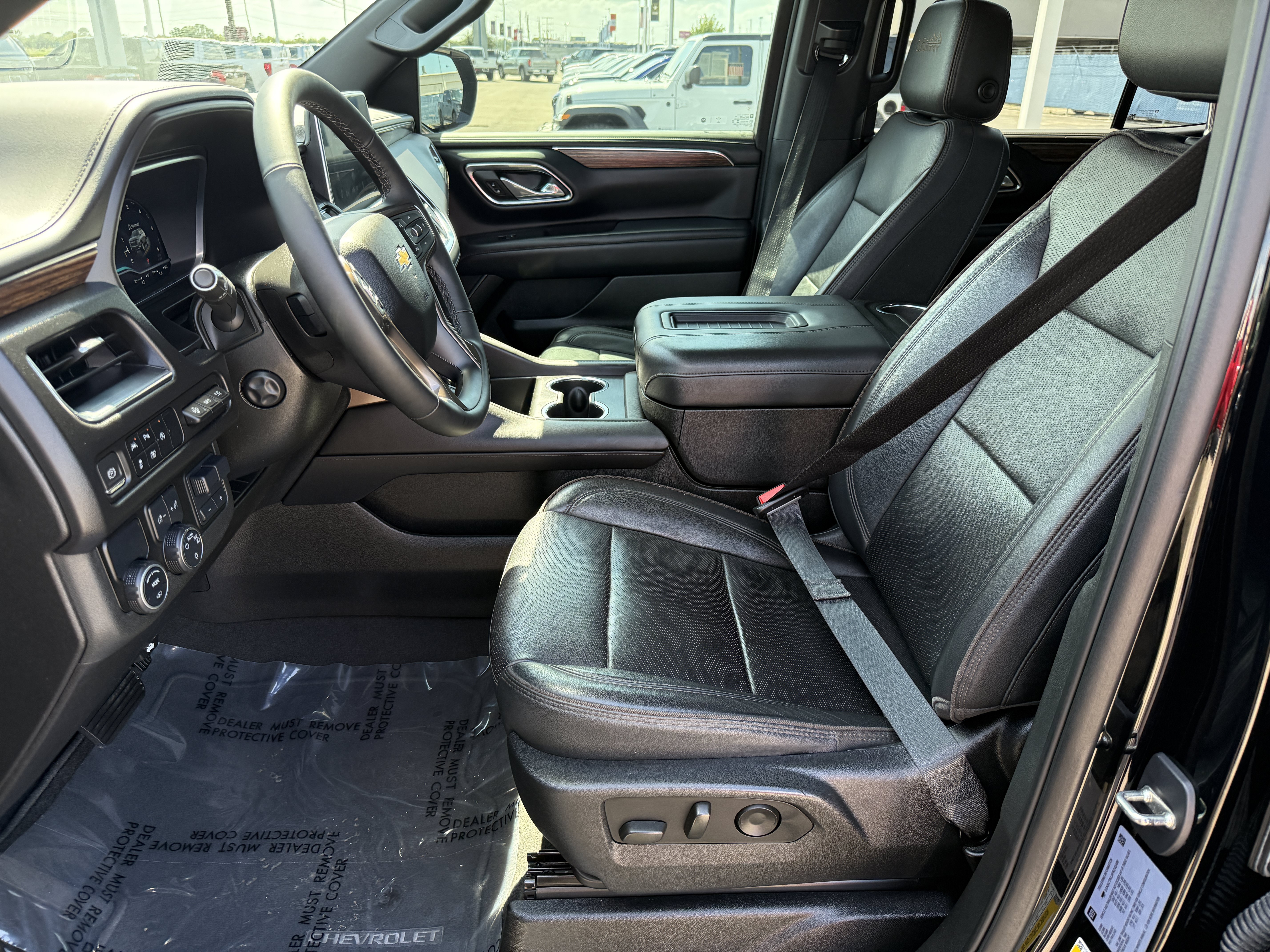 Used 2023 Chevrolet Tahoe High Country RWD image 15