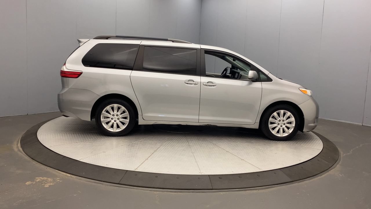 Used 2015 Toyota Sienna XLE w/ XLE Navigation Package AWD/4WD image 6