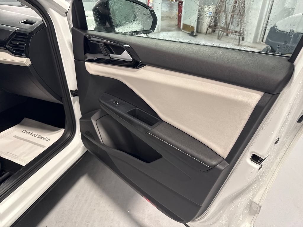Used 2025 Volkswagen Taos S FWD image 33
