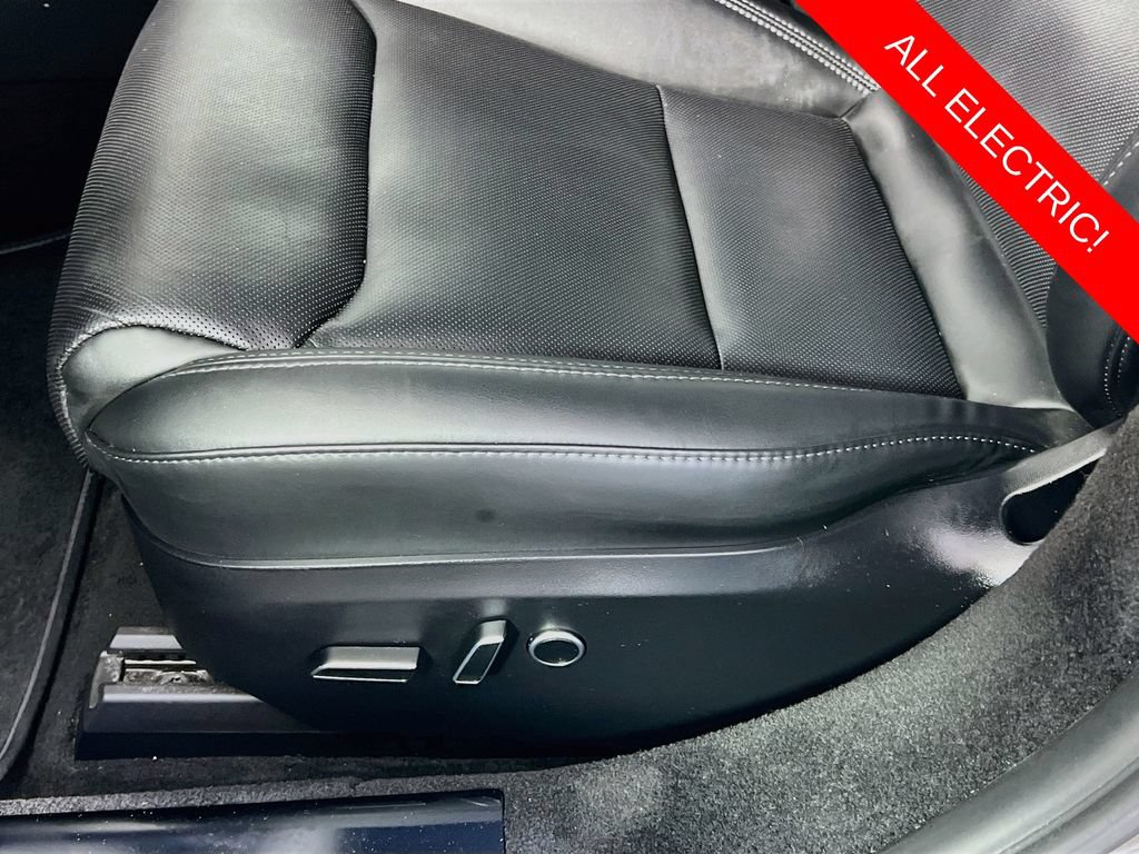 Used 2023 Tesla Model S AWD/4WD image 19