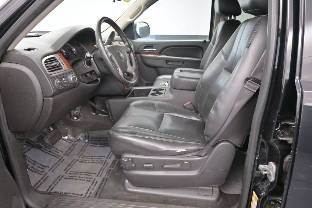 Used 2013 Chevrolet Tahoe LT AWD/4WD image 25