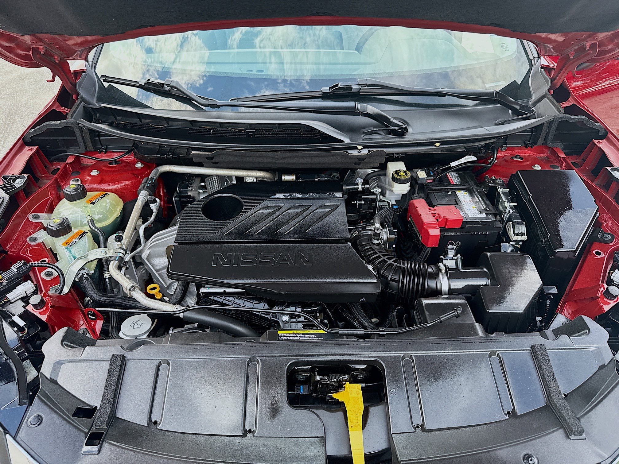 Used 2023 Nissan Rogue SV image 35