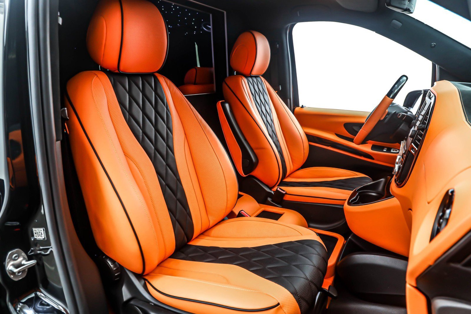 Used 2023 Mercedes-Benz Metris Standard Roof 126 Wheelbase image 7