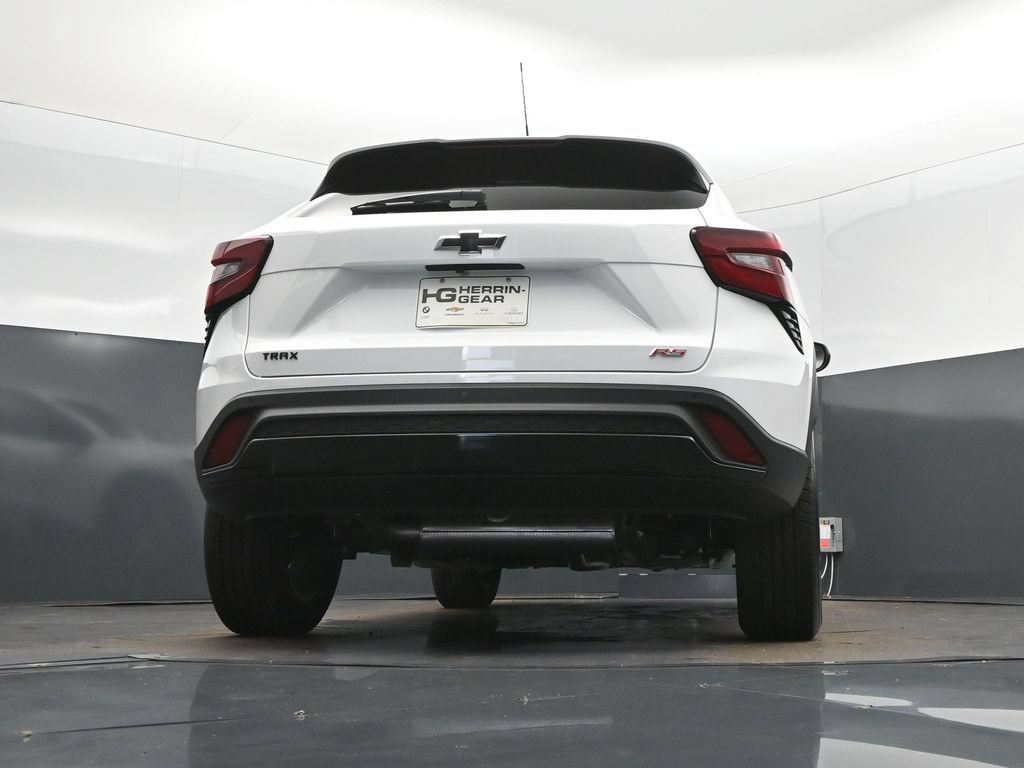 New 2026 Chevrolet Trax RS w/ Sunroof Package FWD image 41