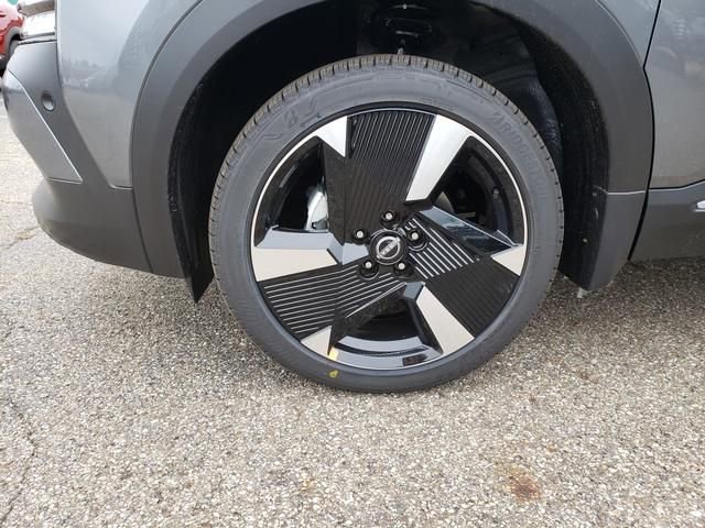New 2026 Nissan Kicks SR w/ Cold Weather Package image 22