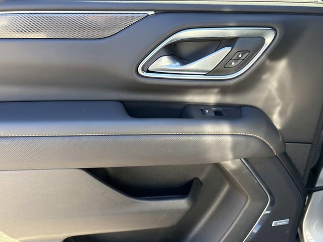 Used 2024 GMC Yukon AT4 w/ Technology Package image 19