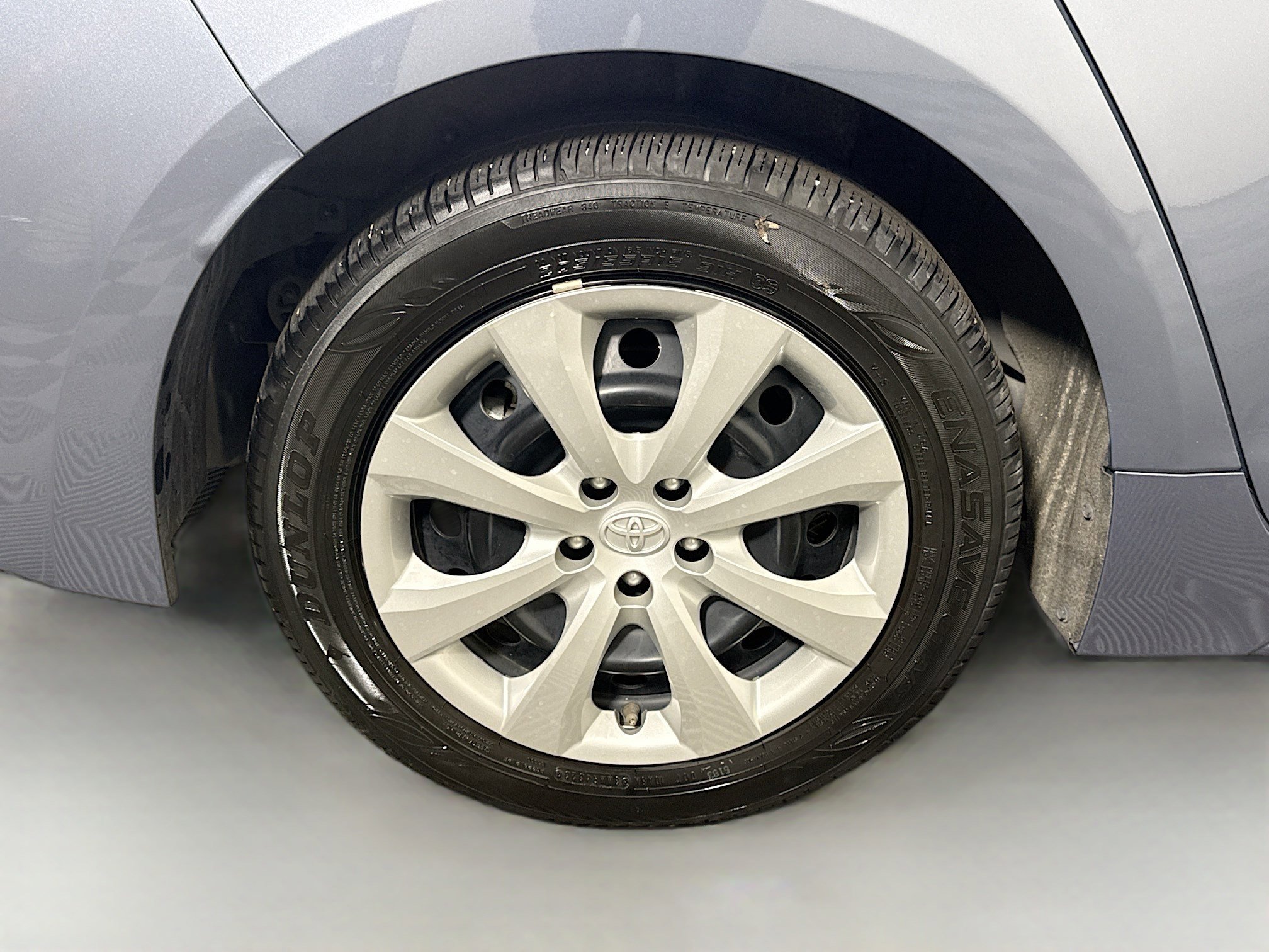 Used 2024 Toyota Corolla LE image 32