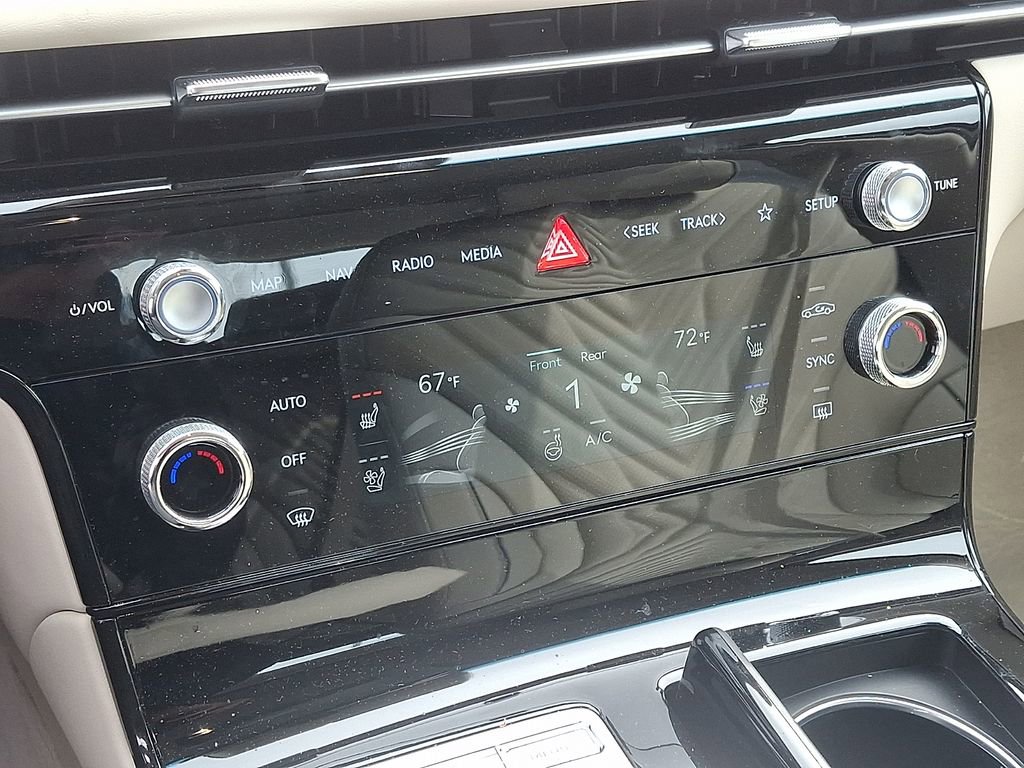 Used 2025 Genesis G80 3.5T Sport image 10