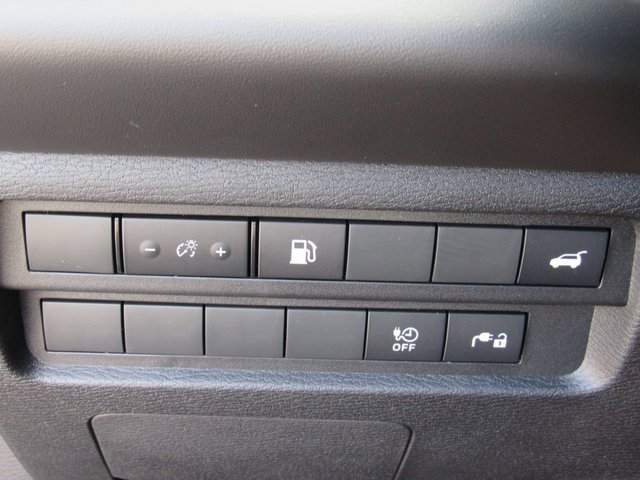 New 2025 Mitsubishi Outlander SE image 23
