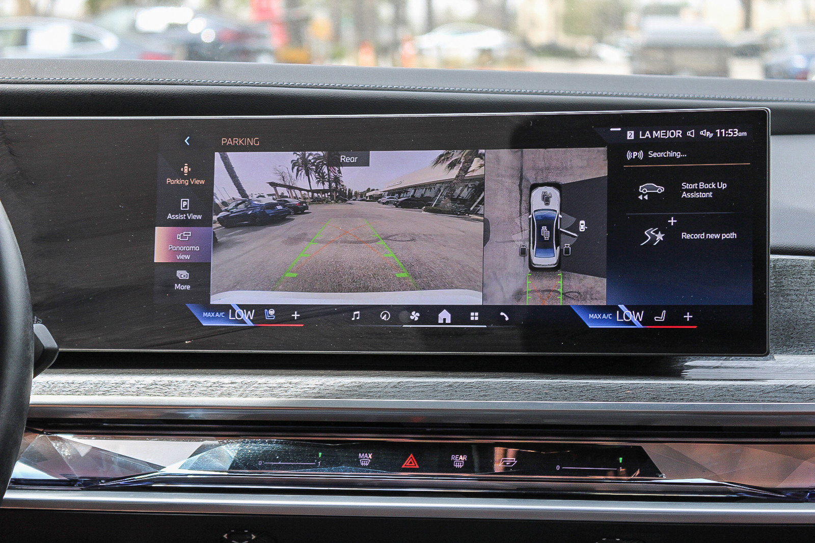 Used 2023 BMW 760i xDrive image 14