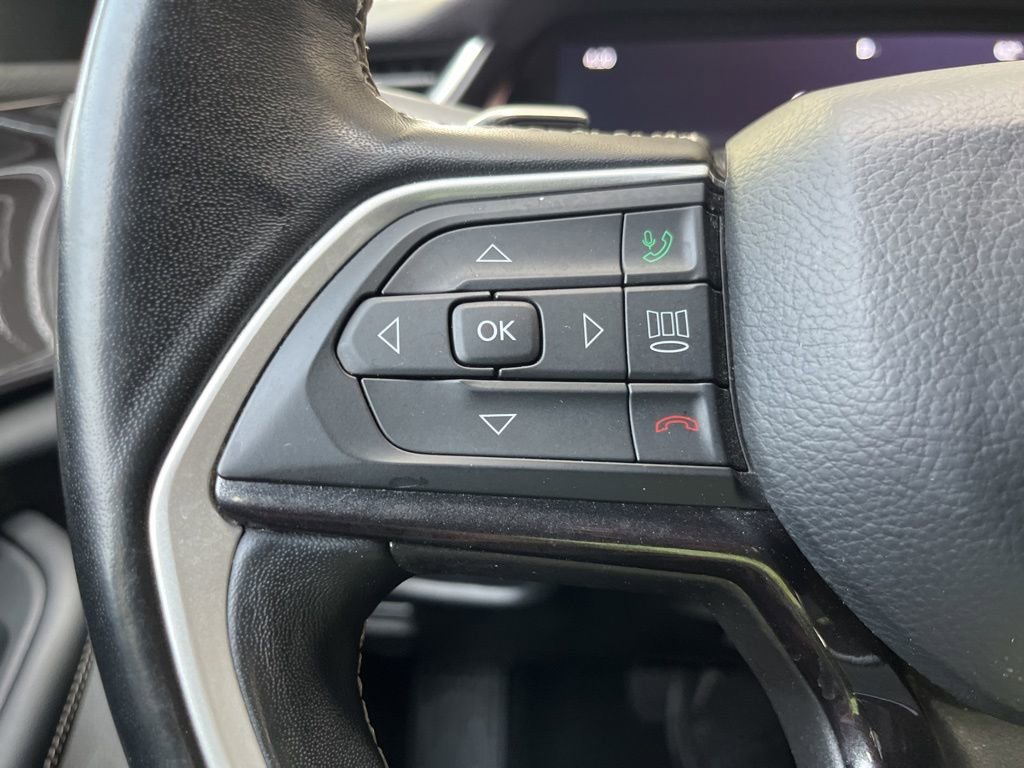 Used 2022 Jeep Grand Cherokee L Laredo image 30