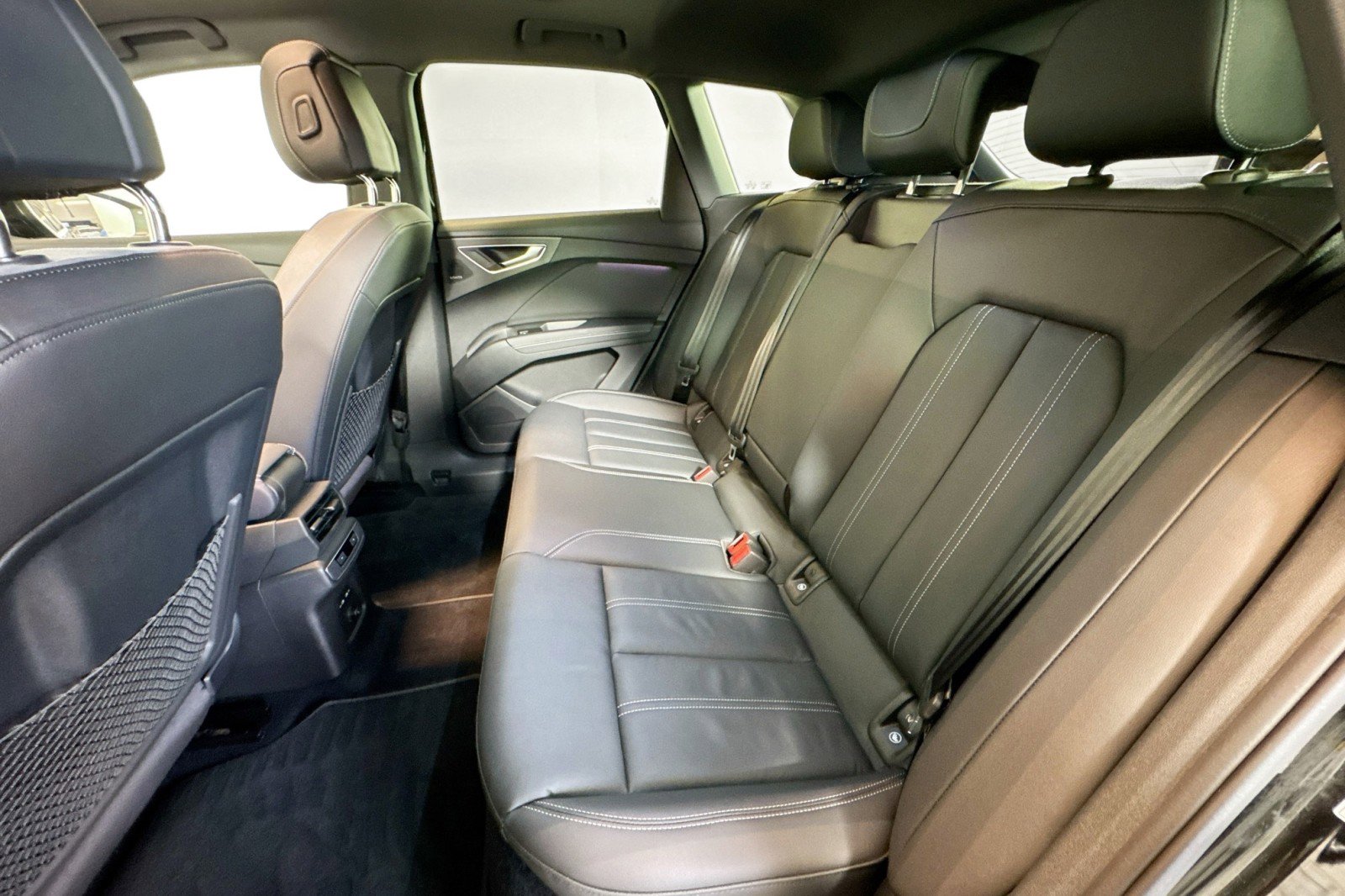 Used 2023 Audi Q4 e-tron Premium Plus w/ Premium Plus image 22