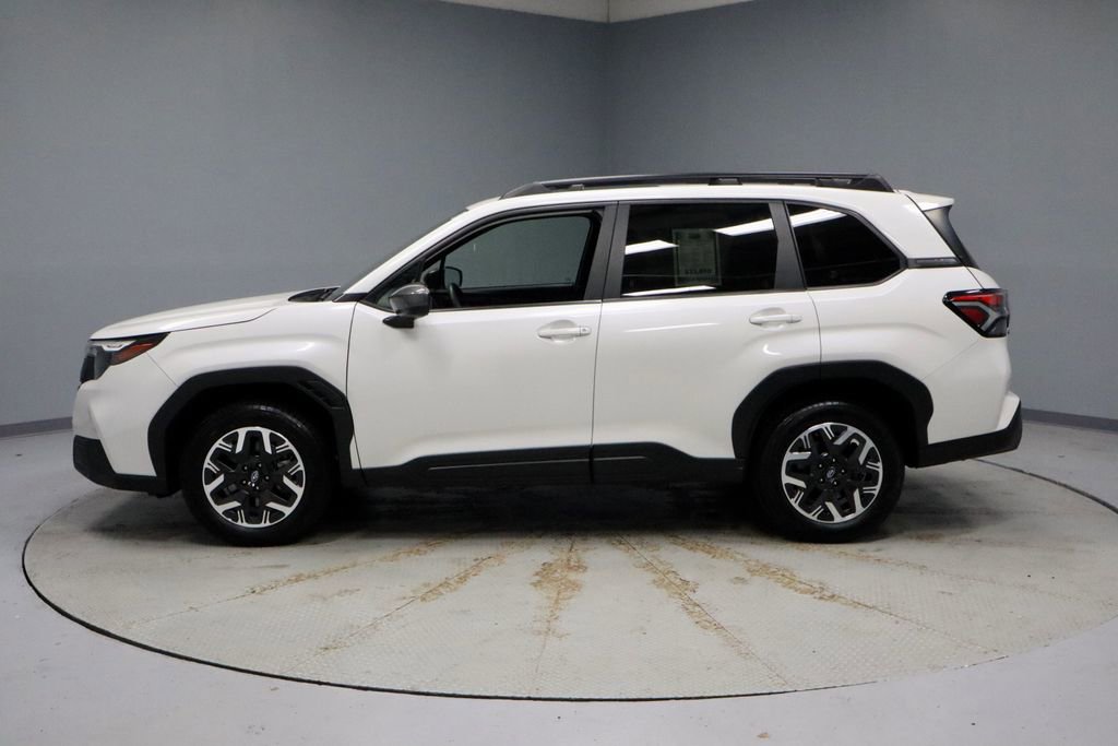Used 2025 Subaru Forester Premium image 8