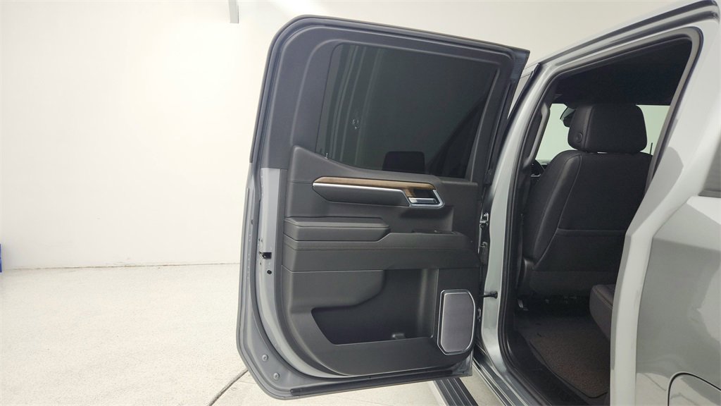 Certified 2023 Chevrolet Silverado 1500 High Country w/ Technology Package image 24