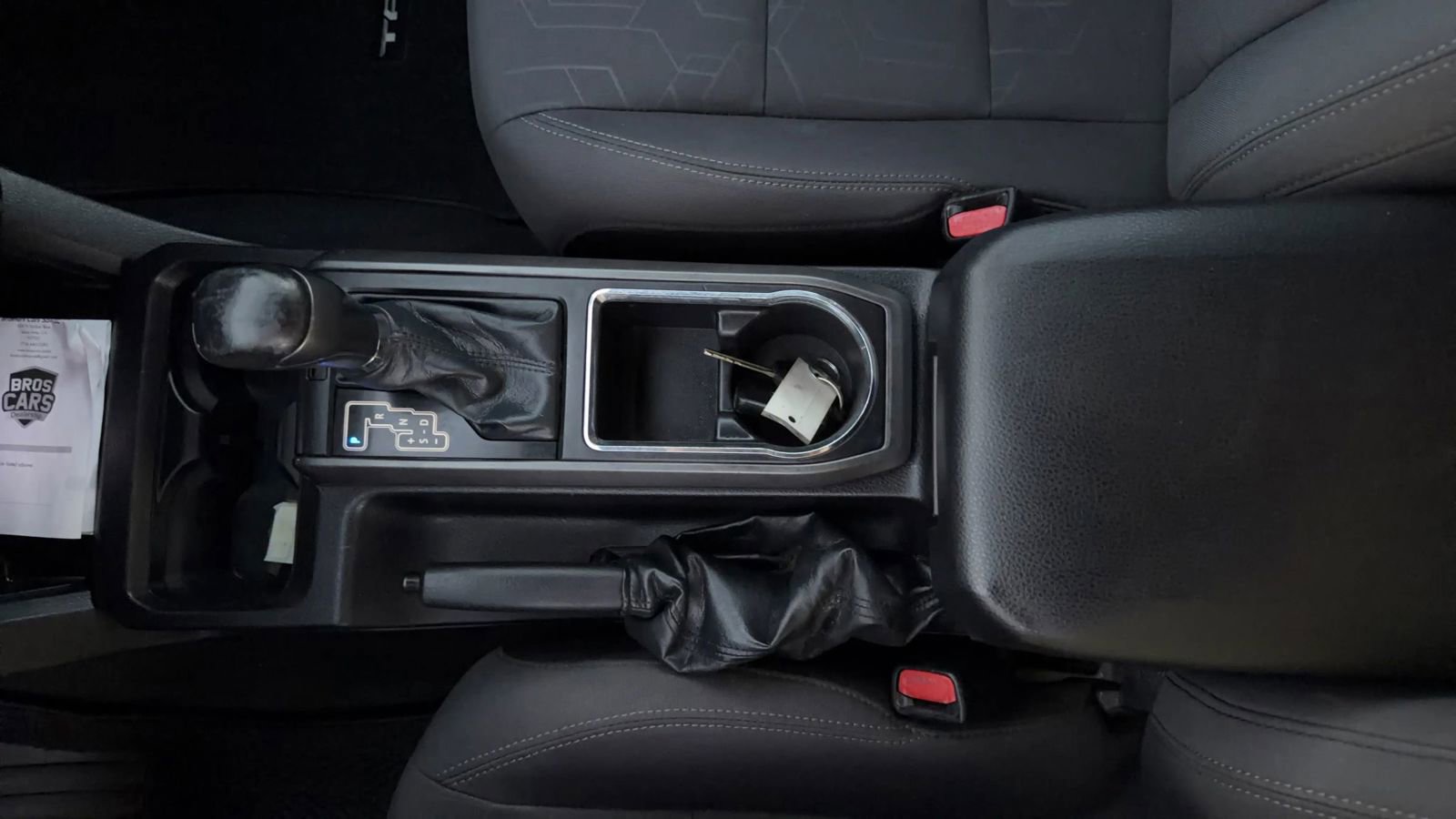 Used 2016 Toyota Tacoma TRD Sport image 23