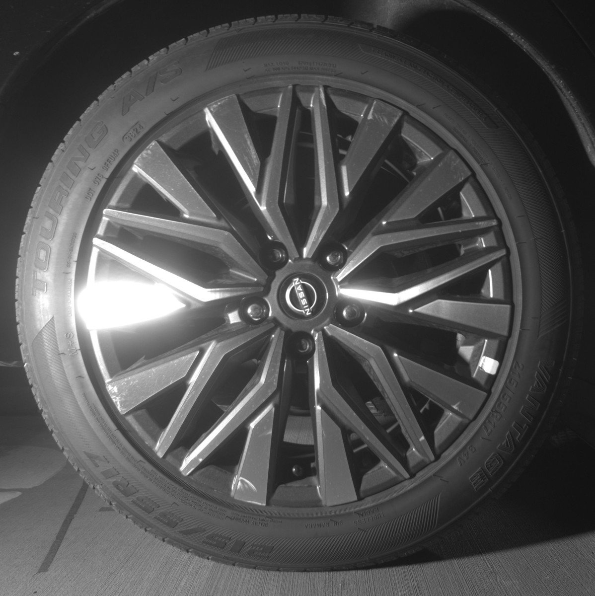Used 2025 Nissan Altima 2.5 SV FWD image 15