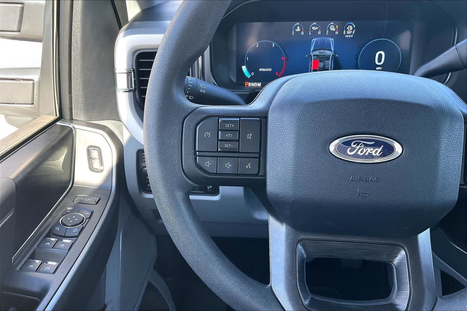 Used 2026 Ford F250 XLT w/ XLT Premium Package AWD/4WD image 24