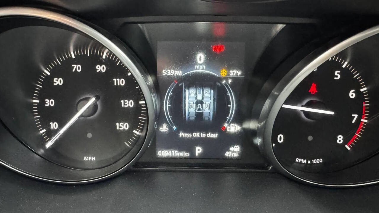 Used 2018 Land Rover Range Rover Evoque image 25