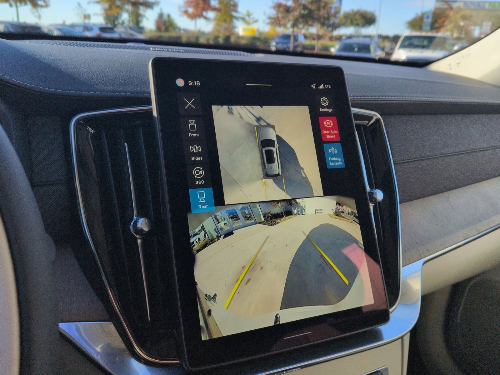 New 2026 Volvo XC90 B6 Ultra w/ Lounge Package image 19