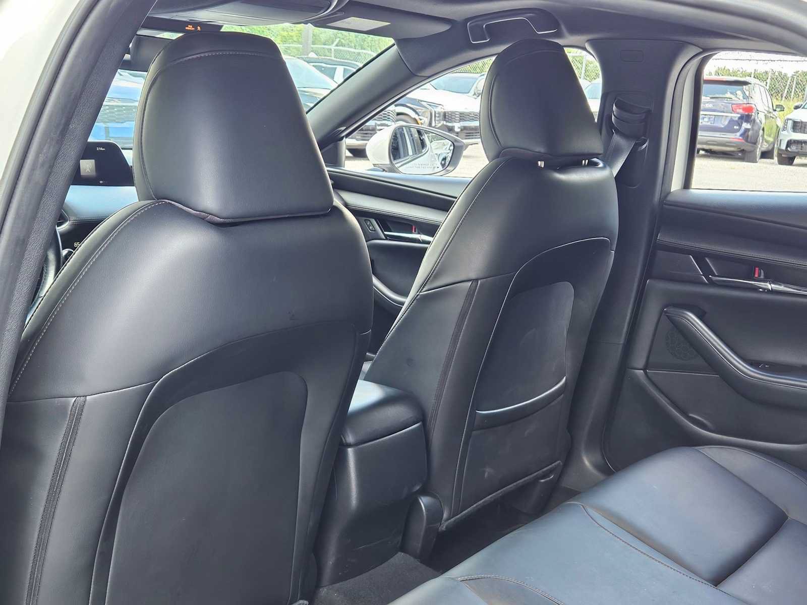 Used 2023 MAZDA MAZDA3 s FWD image 17