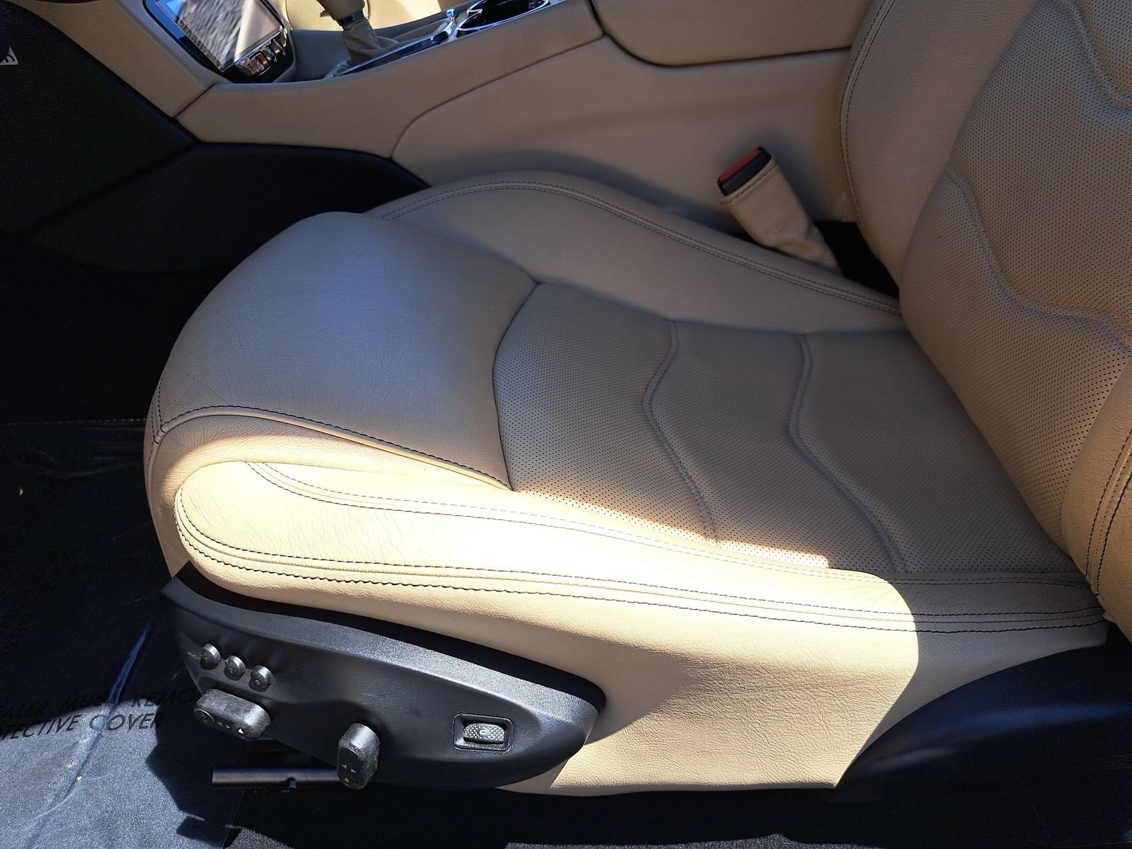 Used 2012 Maserati GranTurismo S RWD image 30