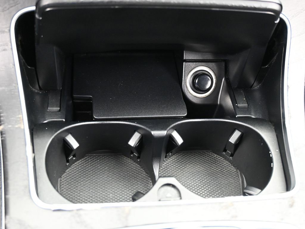 Used 2016 Mercedes-Benz C 300 Sedan image 24