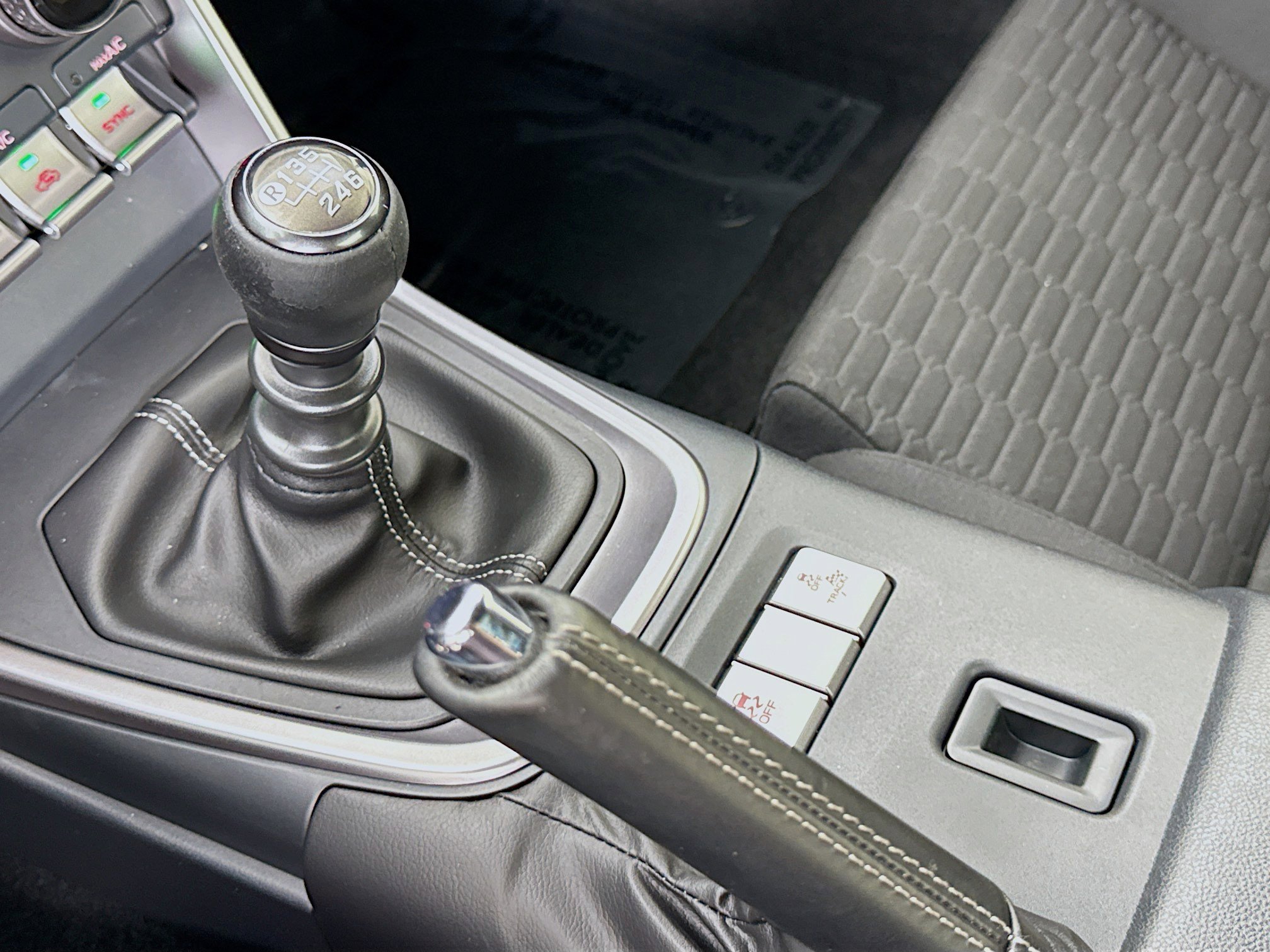 Used 2023 Toyota GR86 w/ ALL Weather Mat Package (TMS) image 17