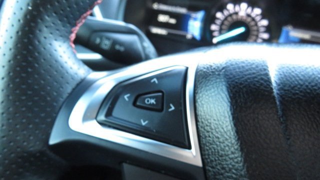 Certified 2023 Ford Edge ST-Line image 24