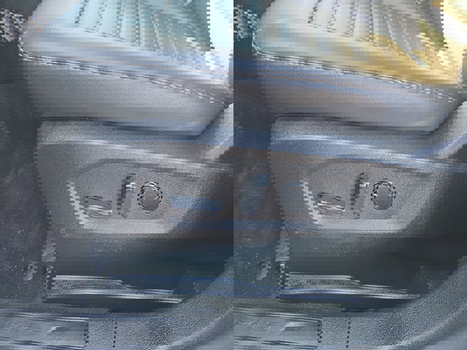 Certified 2024 Ford Edge SEL w/ Convenience Package image 12