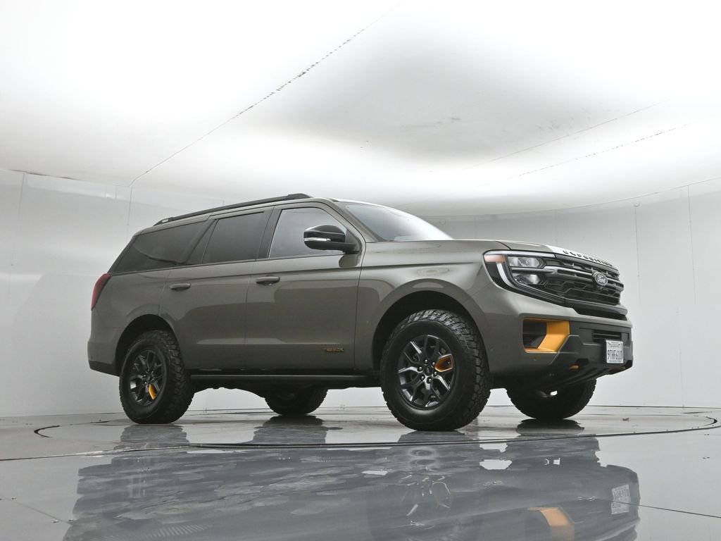 Certified 2025 Ford Expedition Tremor AWD/4WD image 4