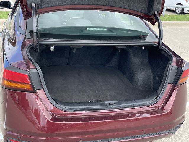 Used 2024 Nissan Altima 2.5 SV FWD image 27